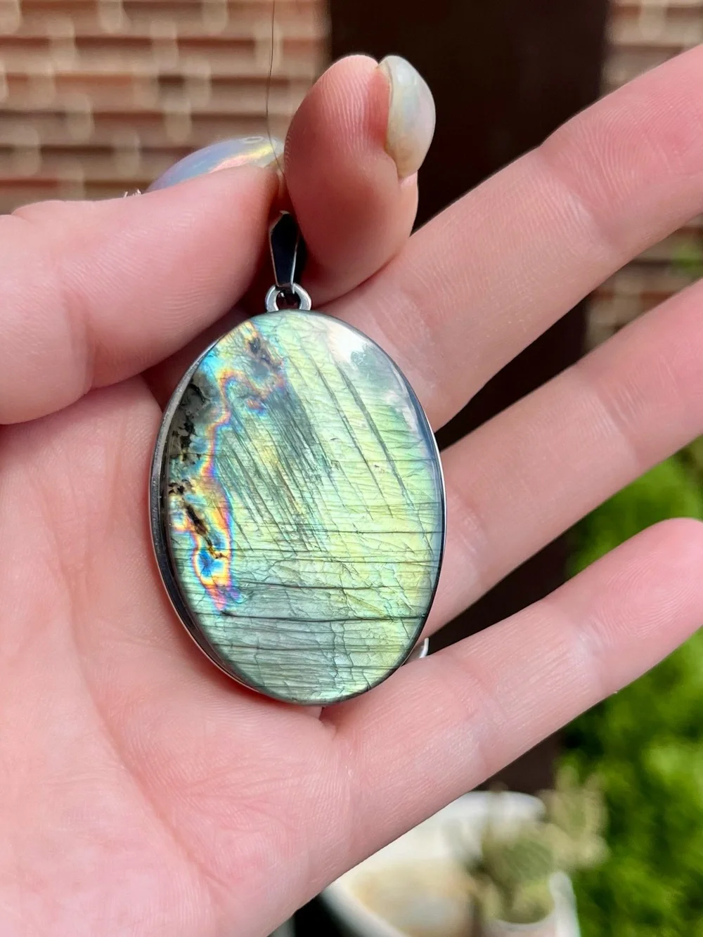 Large unique Labradorite Oval Pendant - Green Blue Flash